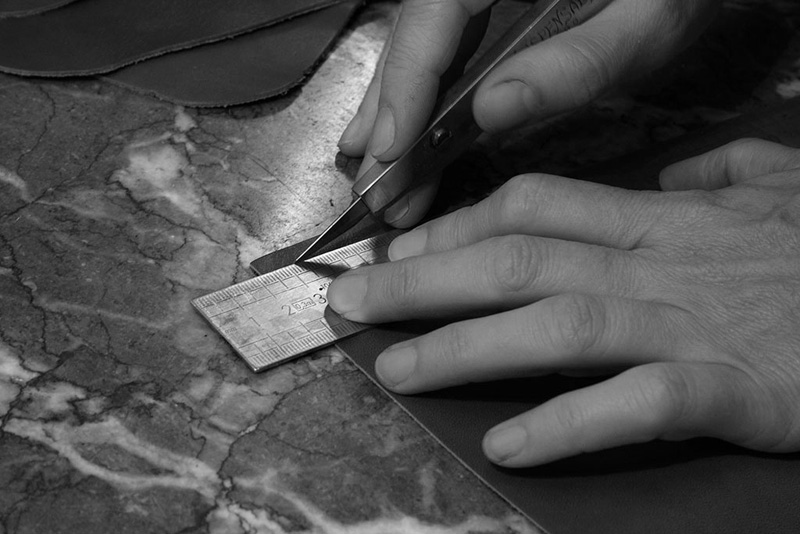 Apprendre la maroquinerie et le travail du cuir - Atelier Romy